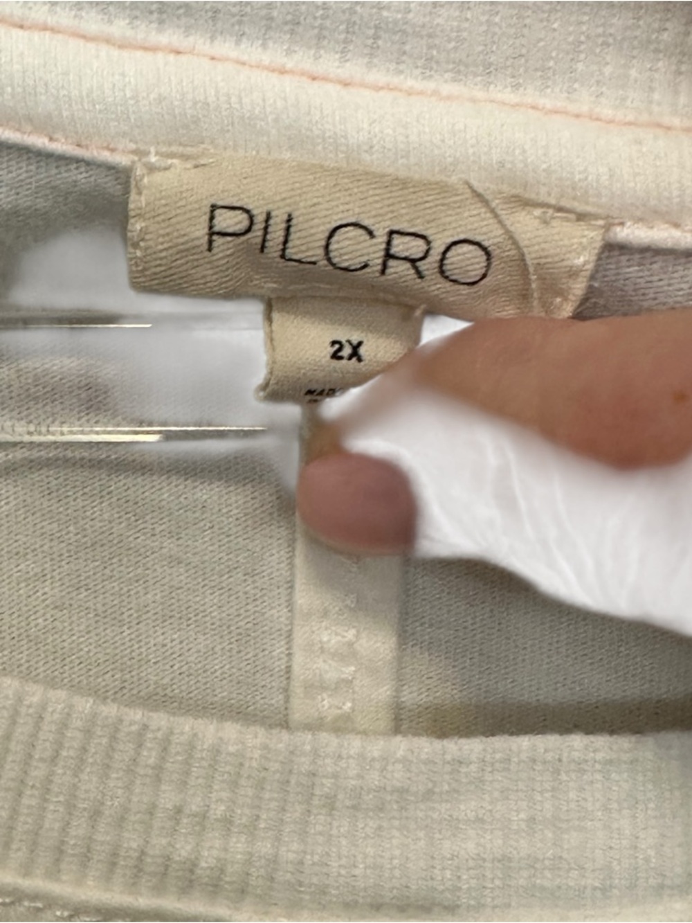 ๐ฟ๏ธ Anthropologie Pleated Short Sleeve Tee in Ivory - Picture 11 of 13